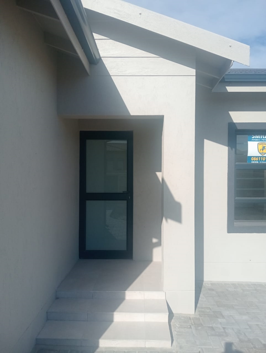 3 Bedroom Property for Sale in Fountains Estate Eastern Cape